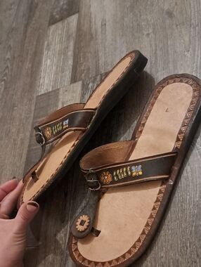 Brown Leather Floral Embellished Women’s Sandals